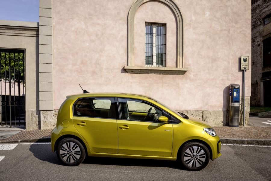  Volkswagen e-up! (Honey Yellow) 2019 года  (WW) (фото 4 из 31)